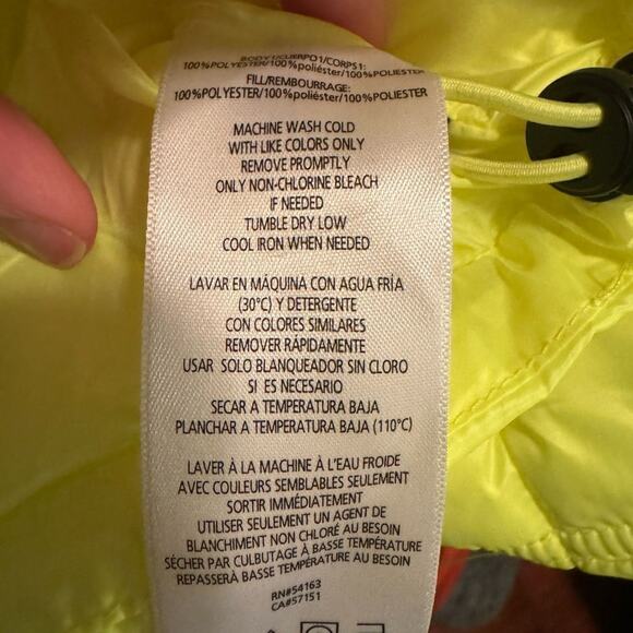 CALVIN KLEIN PERFORMANCE Yellow Cropped Mock-Neck Zip-Up Puffer Vest Size L New - Picture 11 of 12